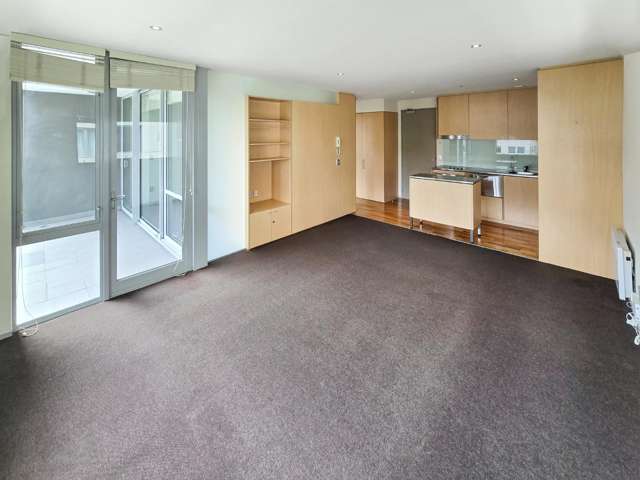 A31/10 Ebor Street 2185_1