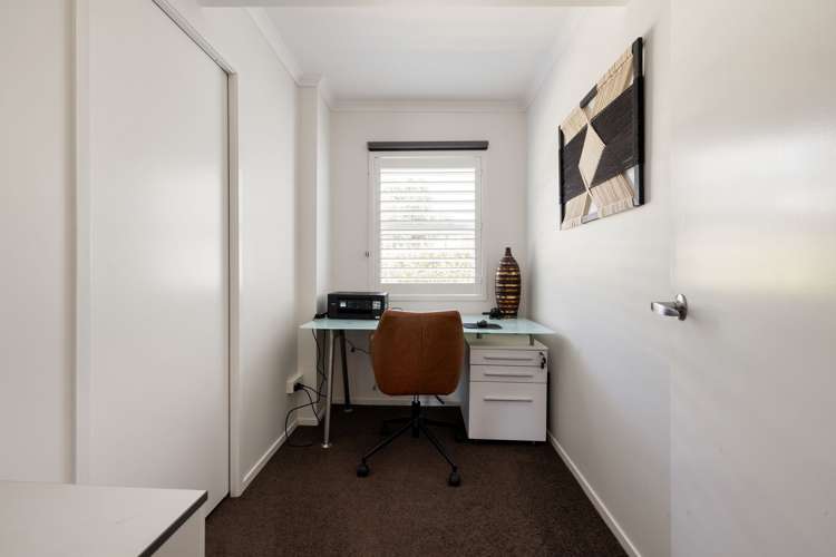 163 Lake Crescent Hamilton Lake_25