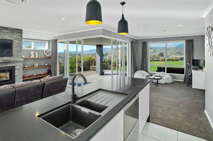 11 Katania Heights Brightwater_10