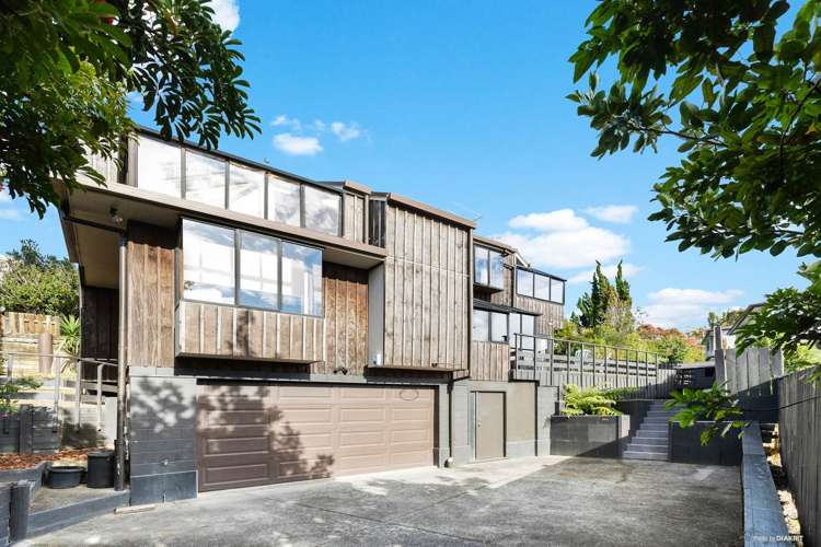 2/36 Regency Place_0