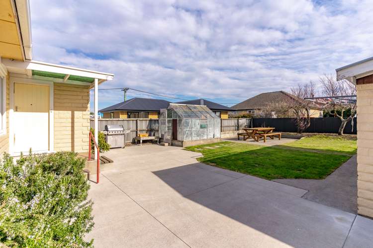 69 Gilberthorpes Road Hei Hei_14