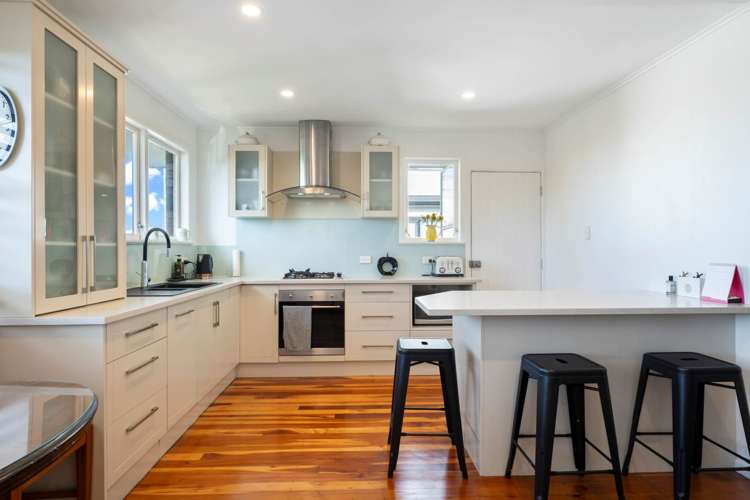 2/48a Tawa Road One Tree Hill_5