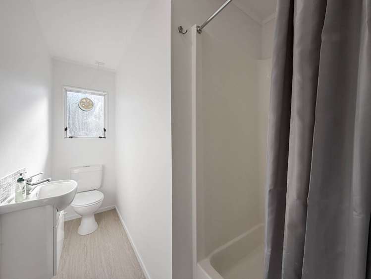2/50 Blanes Road Weymouth_5