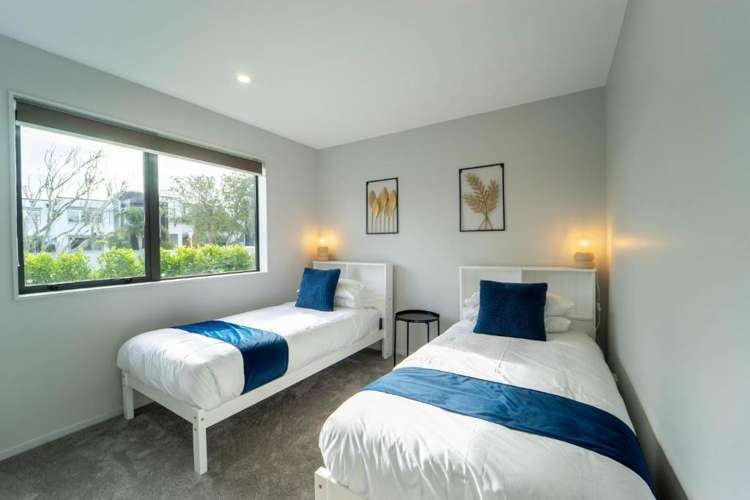 78 Fisher parade 10698_7