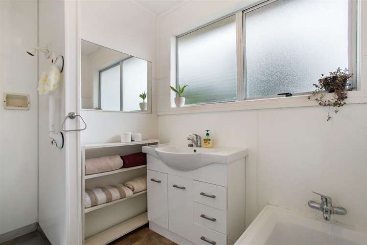 12 Crispian Place Manurewa_6