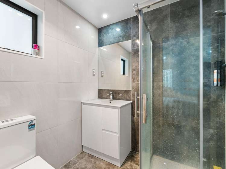 14B Evans Road Weymouth_12