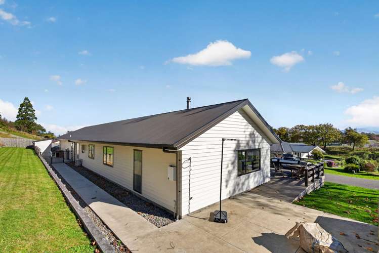 9 Opaki Meadows Lane Lansdowne_17