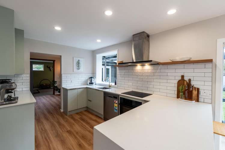 10 Mahuri Road Otatara_4