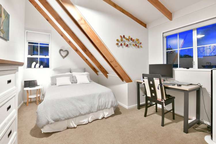 15 Farnell Place Gulf Harbour_16