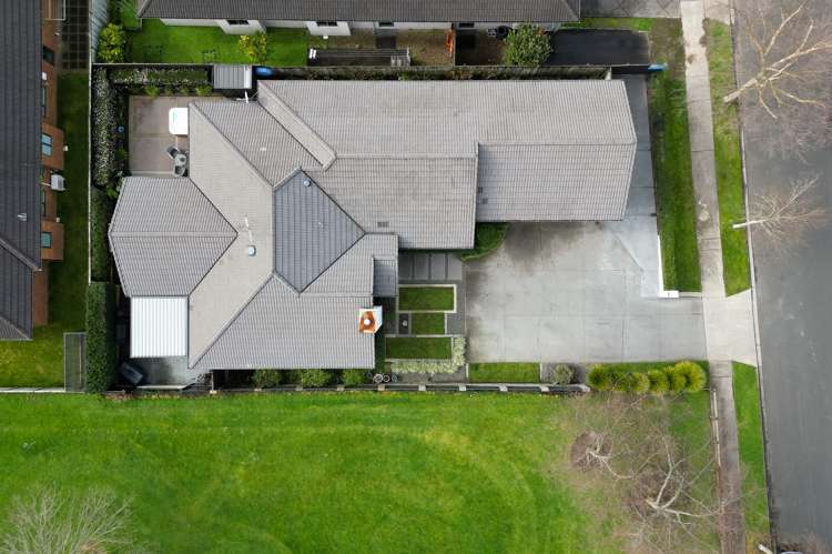 52 Wiltshire Drive Huntington_32