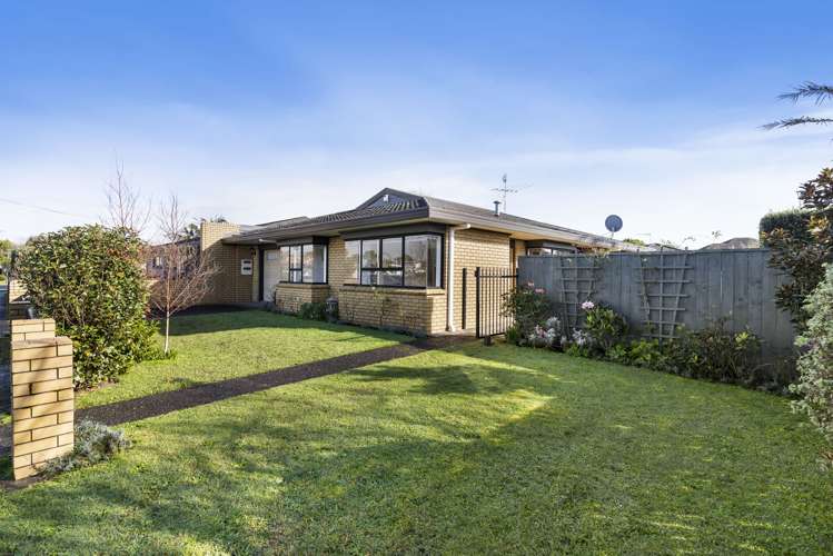 3b Ross Crescent Orewa_19
