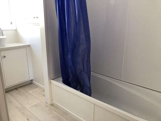 2/2 Longbill Place Glendene_4