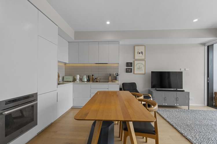 306/10 -12 Mackelvie Street 10031_6