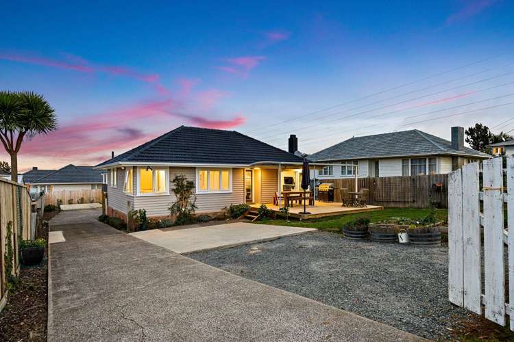 67 Roberts Road Te Atatu South_22
