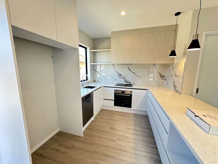 2/26A Eastridge Court Somerville_2
