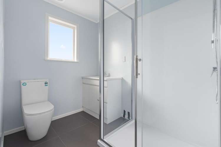 70 Clayton Avenue 10693_8