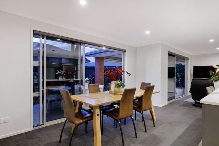 21 Kahuparere Crescent Pyes Pa_8