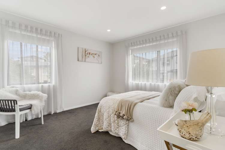 5a Beach Road Mellons Bay_17