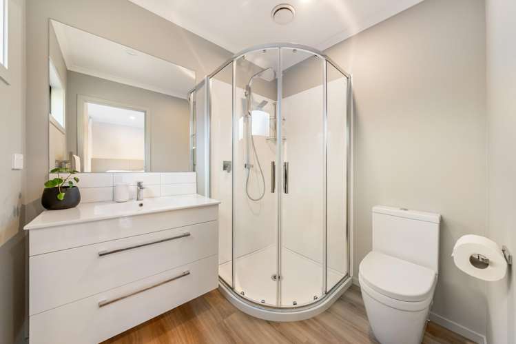 12 Kaiaho Close Aotea_18