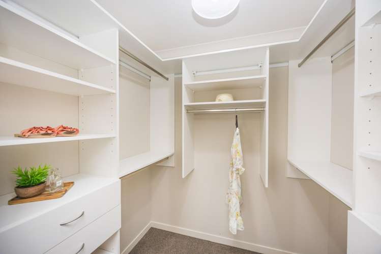 75 Reid Line West Feilding_28