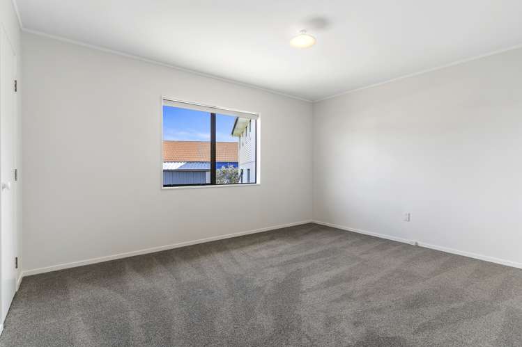 102a Ocean Road Whangamata_16