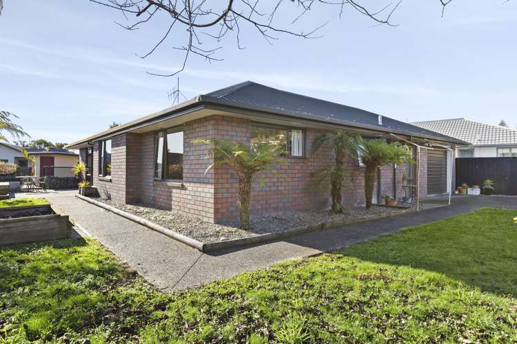 67 Kingsford Drive Stoke_12