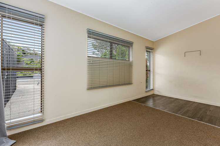 8 Dominica Crescent Grenada Village_14