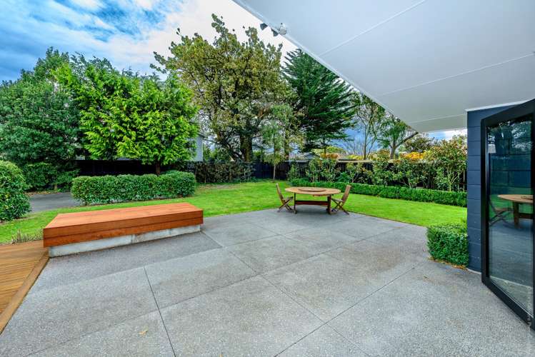 16 Woodbank Street Somerfield_13