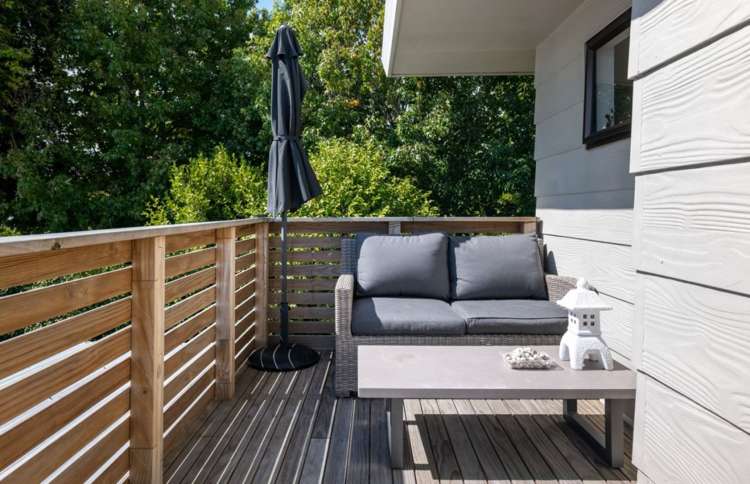 2/10 Chisnall Street Stoke_13