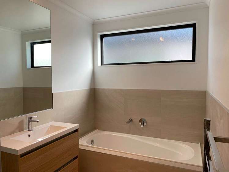 6 Manahi Lane Panmure_11