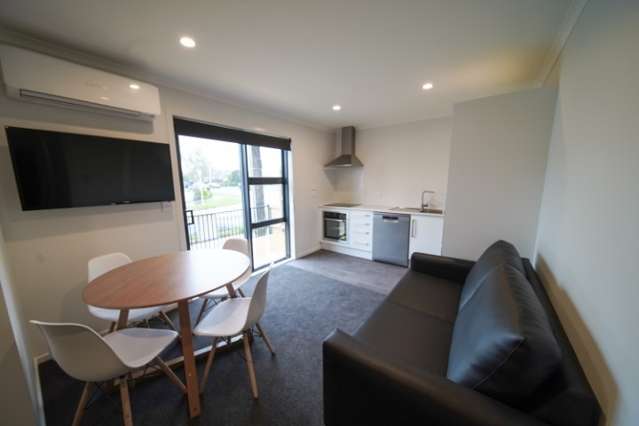 2b/20 Cameron Road 1076_2