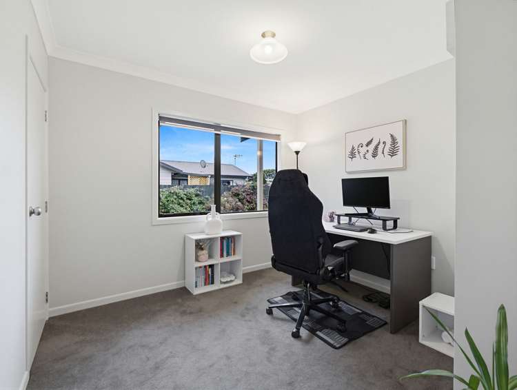 34 Dahlstrom Grove Kelvin Grove_19