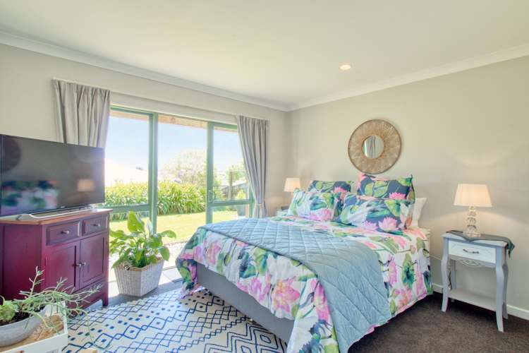 56 Kakariki Grove Waikanae_18