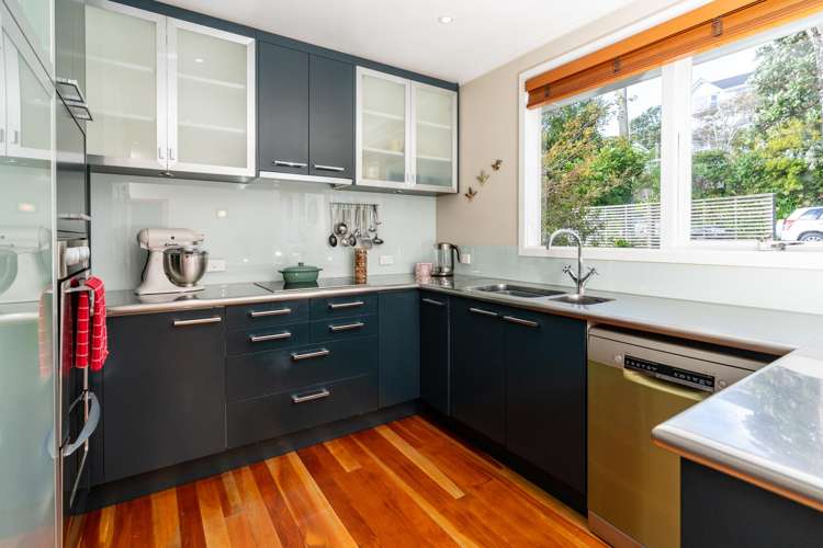 8 Torwood Road Khandallah_10