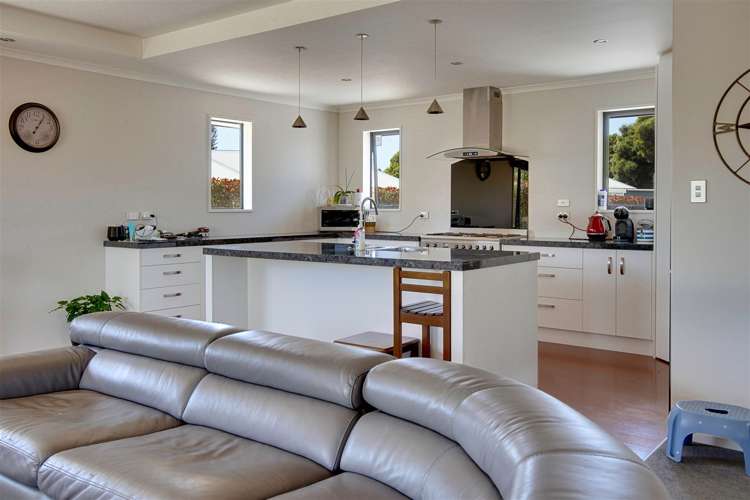 6 Willowside Place Amberley_29