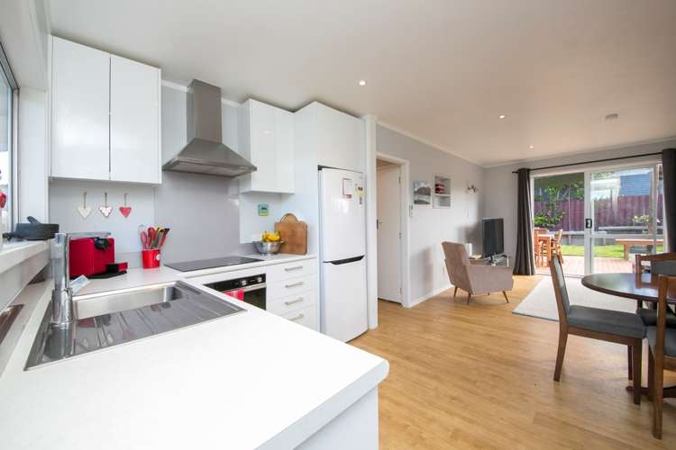 2/2 Cutler Street New Lynn_5