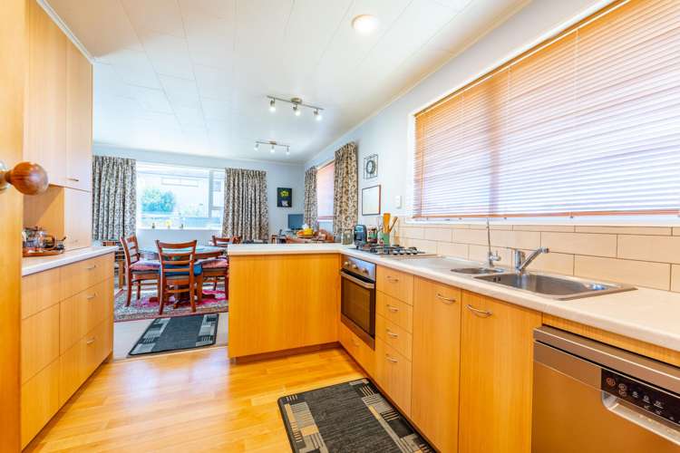 23 Aviemore Street Glenwood_1