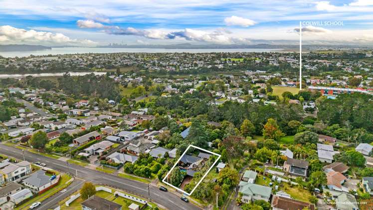 279 Royal Road Massey_23