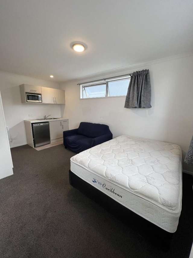 1/9 Greensboro Street Hamilton East_1