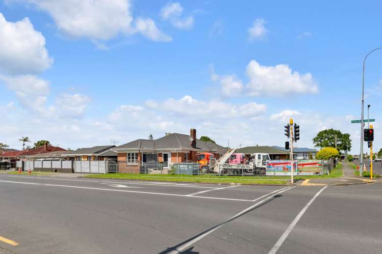 2/107 East Tamaki Road_0