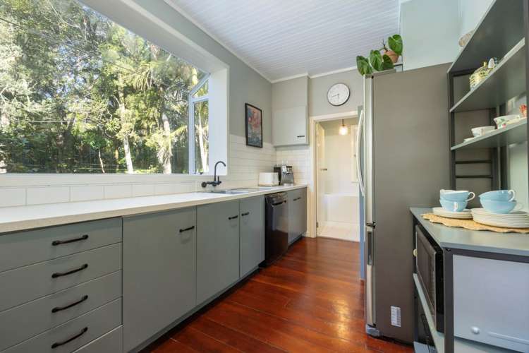 52 Otitori Bay Road Titirangi_8