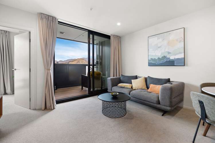 504/16 Mountain Ash Drive_1