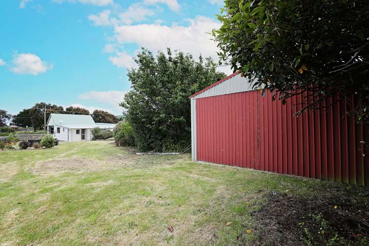 6 Manuka Street Colac Bay_22