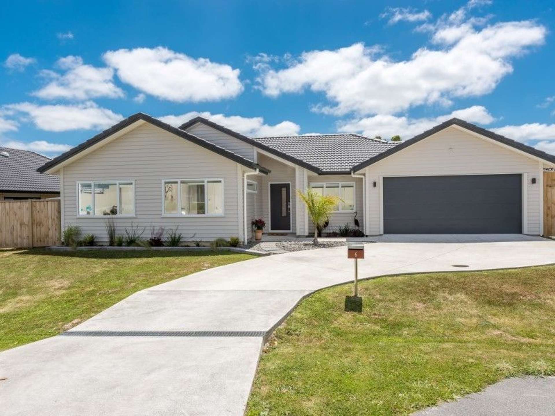 6 Lockyer Road Kumeu_0