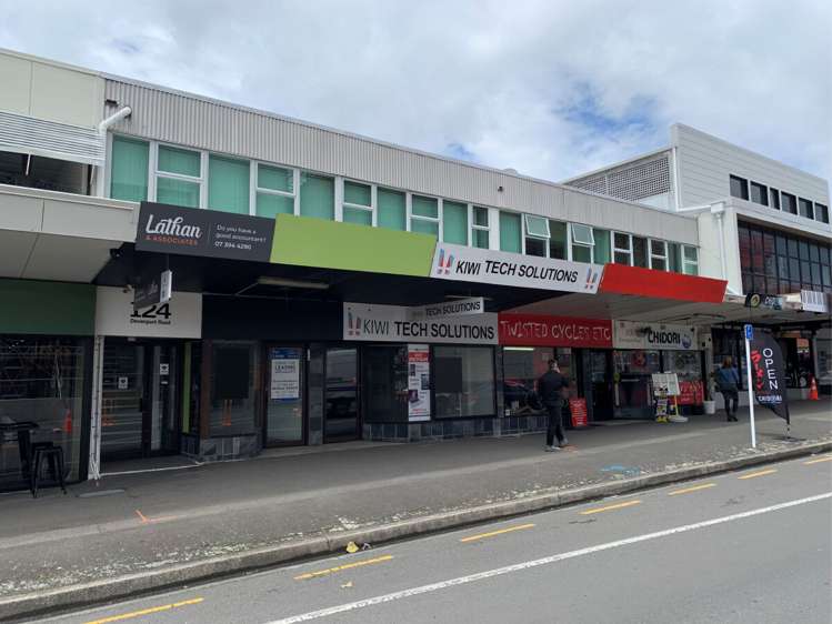 Level 1 / 124 Devonport Road Tauranga_0