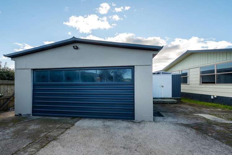 17 Byron Grove Owhata_26