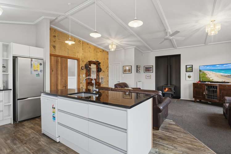 10 Carnarvon Street Glengarry_12