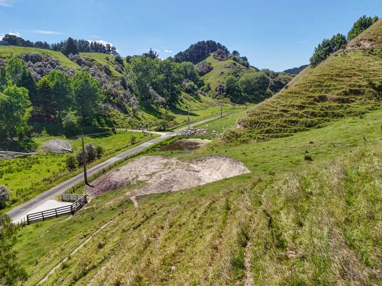 52 Longacre Road Okoia_5