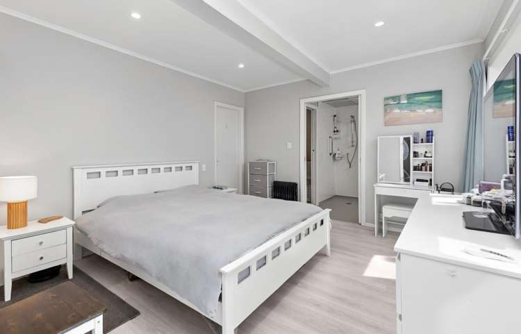 14 Aparangi Crescent Elsdon_9