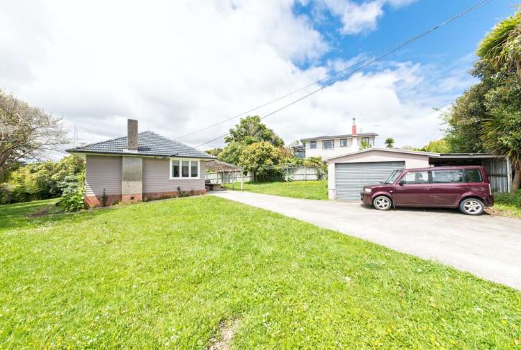 27 Paton Avenue Te Atatu South_17